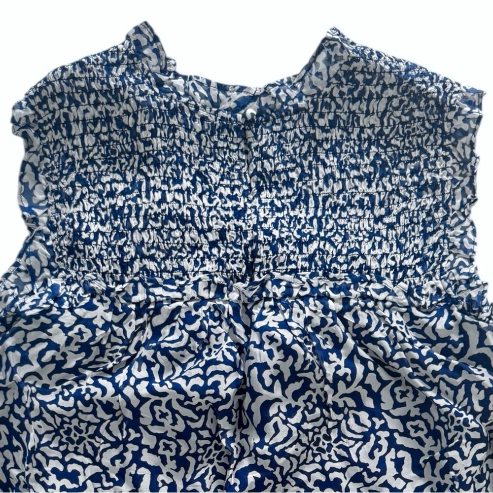 Vineyard Vines Geo Smocked Sleeveless Top - Picture 9 of 16